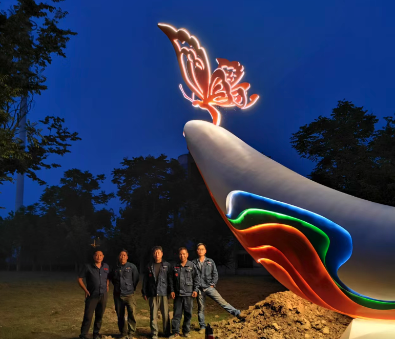 金山不锈钢雕塑